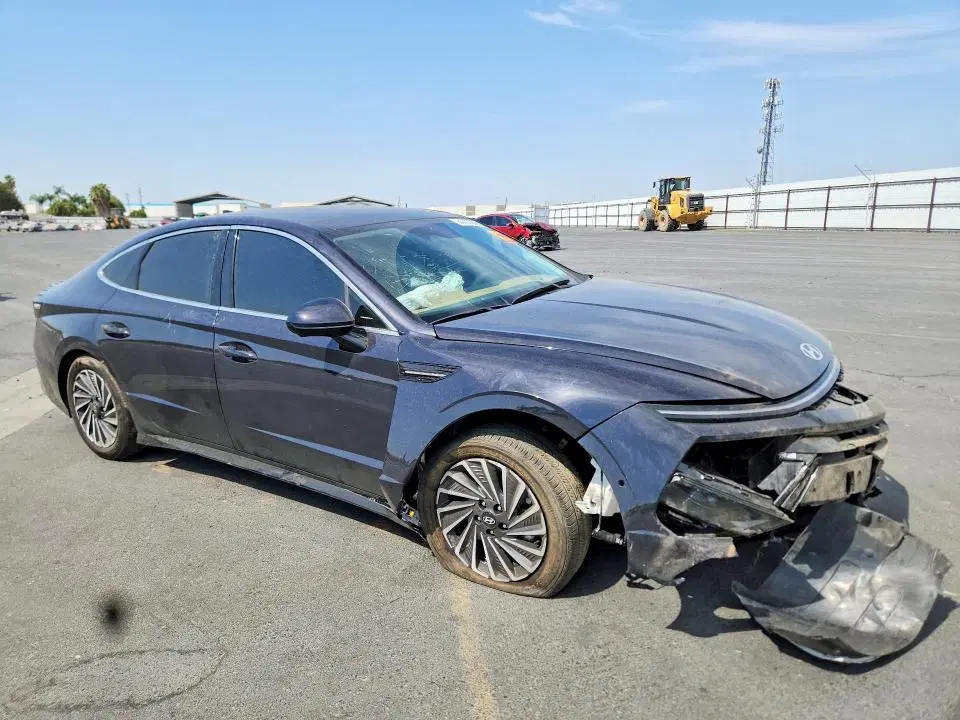 2026 Hyundai SONATA HYBRID VIN KMHL54JJXTA138975 фото 4