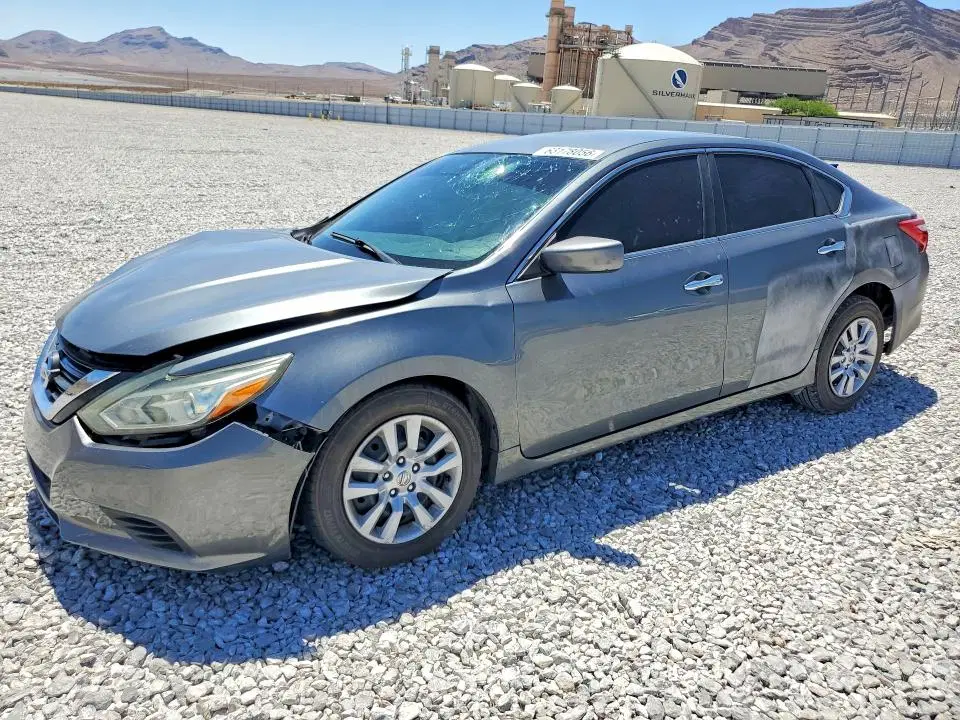 1N4AL3AP8GN328469 — 2016 Nissan Altima, Передняя часть, фото до ремонта