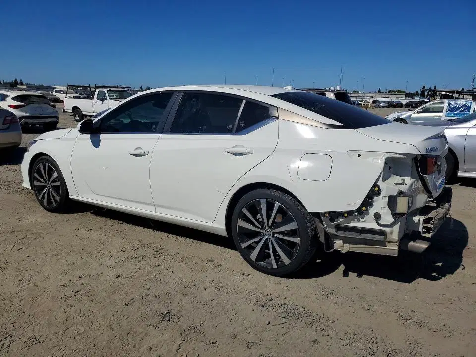 2021 Nissan Altima VIN 1N4BL4CV6MN359690 фото 2