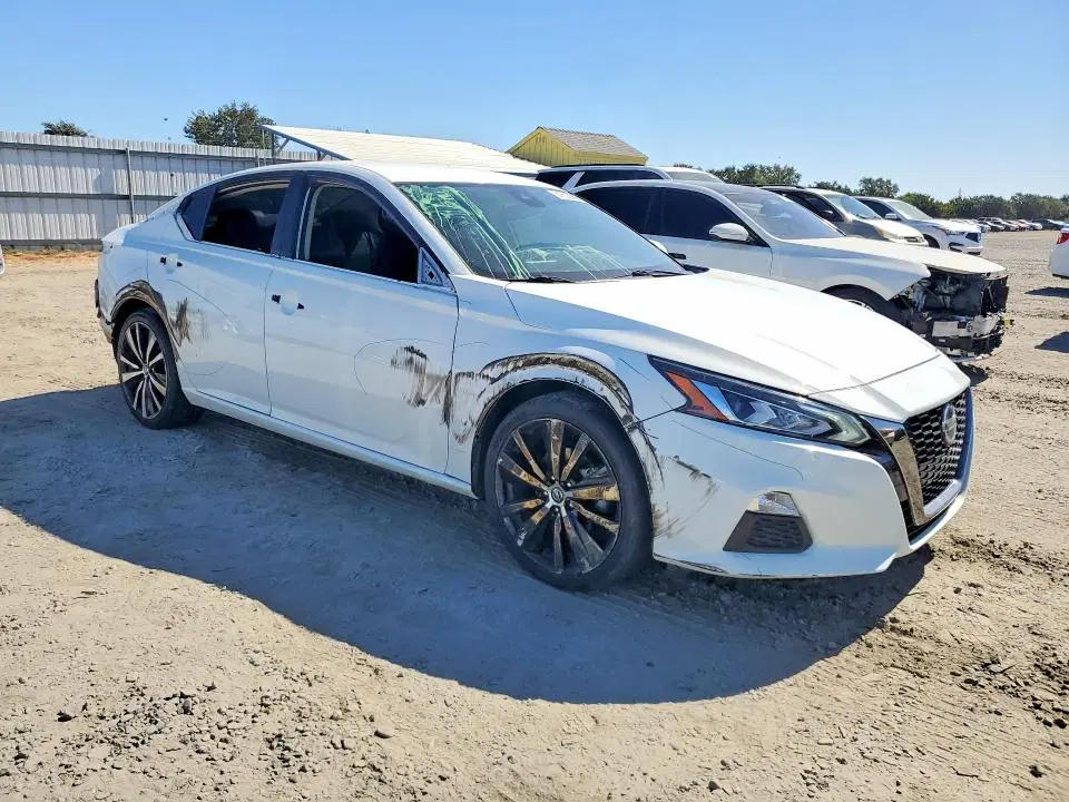 2021 Nissan Altima VIN 1N4BL4CV6MN359690 фото 4