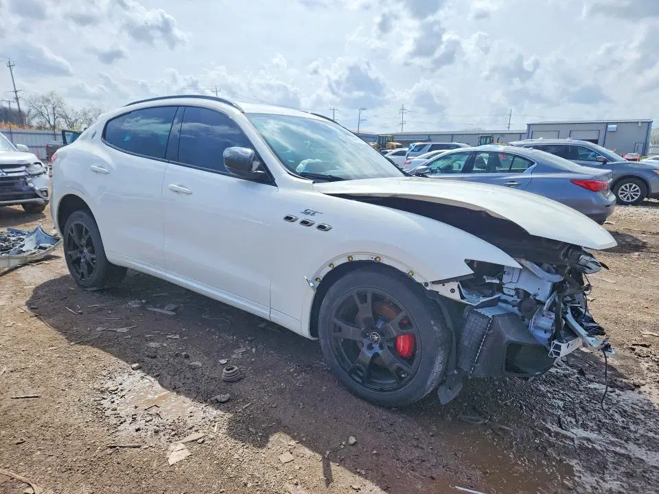 2022 MASERATI LEVANTE VIN ZN661XUA9NX383534 фото 4