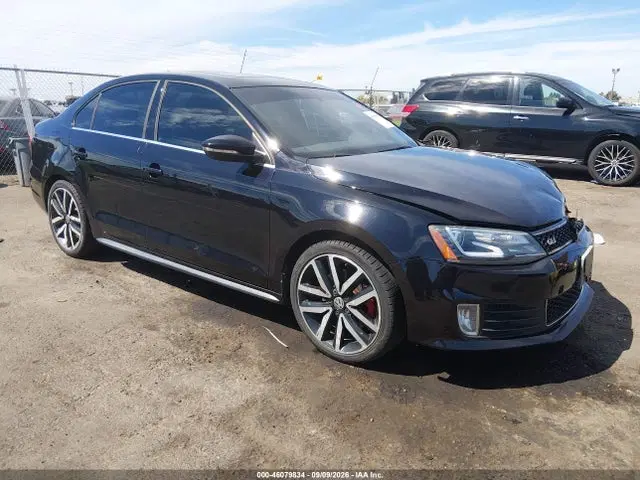 3VW5S7AJ6EM359998 — 2014 Volkswagen Jetta Gli Autobahn W/Nav, Передняя часть слева (Left Front), фото до ремонта