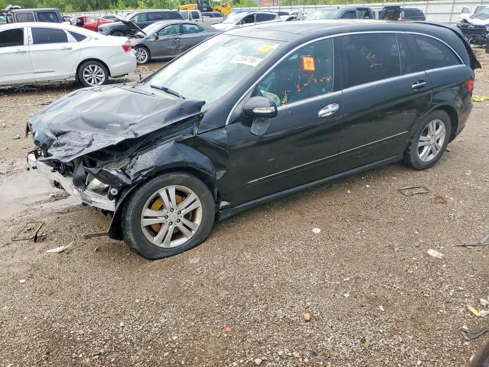 4JGCB65E98A073755 — 2008 Mercedes-Benz R, Передняя часть, фото до ремонта