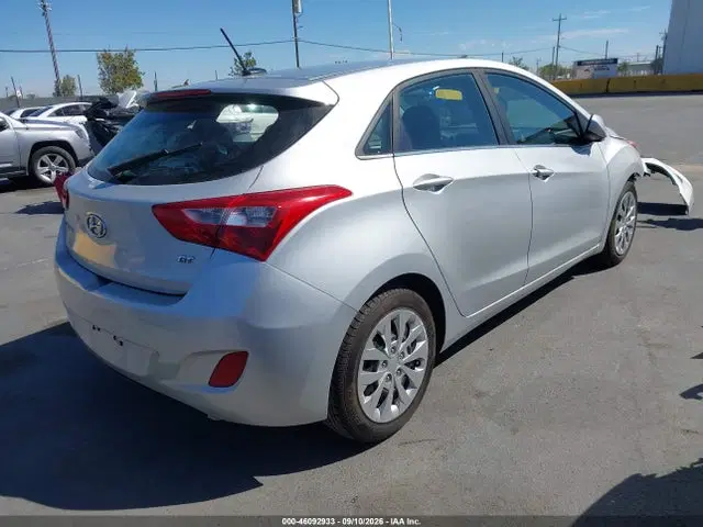 2017 Hyundai ELANTRA GT VIN KMHD35LH9HU383847 фото 4