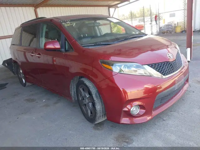 5TDXZ3DC9HS876701 — 2017 Toyota Sienna SE 8 Passenger, Задняя часть (Rear), фото до ремонта