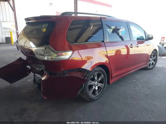 2017 Toyota Sienna Se 8 Passenger VIN 5TDXZ3DC9HS876701 фото 4