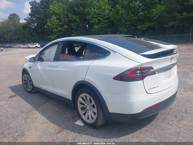2018 Tesla Model X 100d/75d/p100d VIN 5YJXCBE29JF114027 фото 3