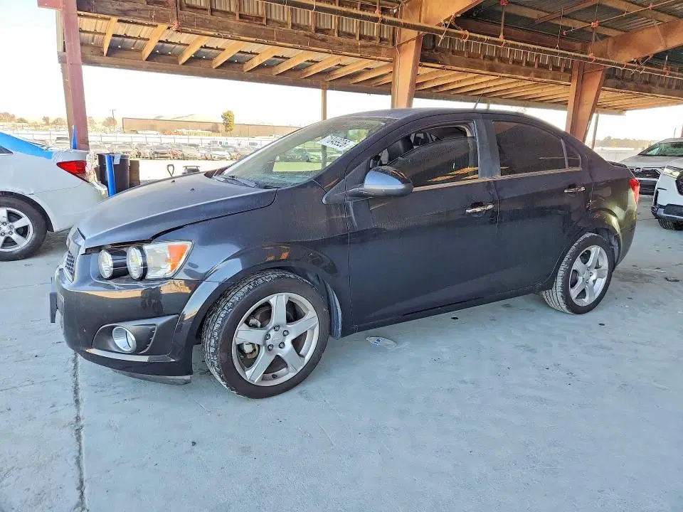 1G1JE5SB1E4157319 — 2014 Chevrolet Sonic, Ходовая часть (Undercarriage), фото до ремонта