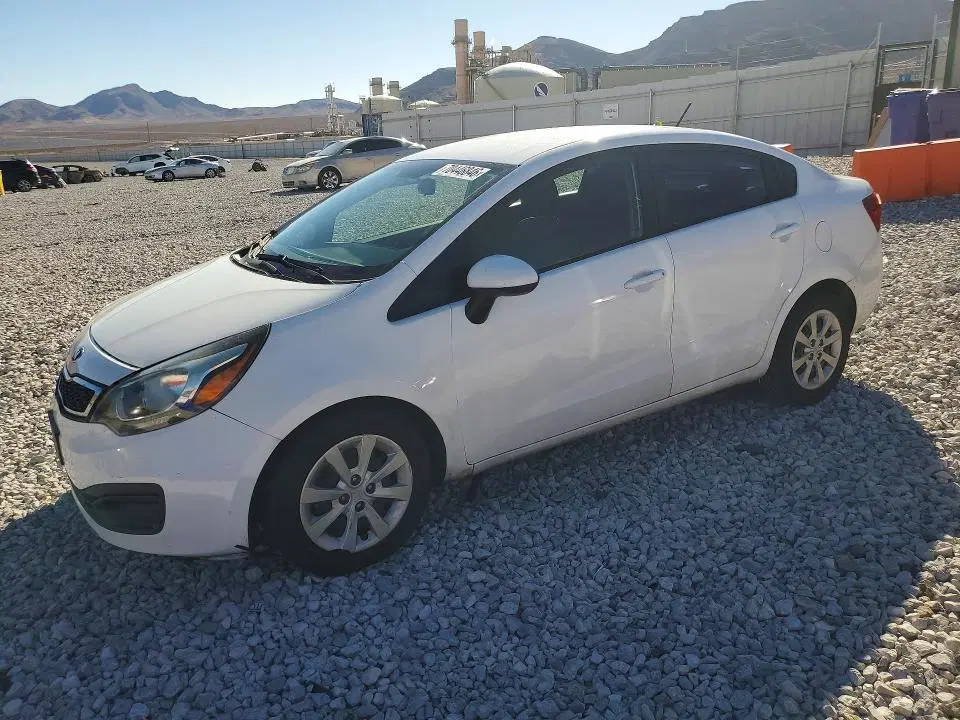 KNADM4A33E6348446 — 2014 Kia Rio, Передняя часть (Front End), фото до ремонта