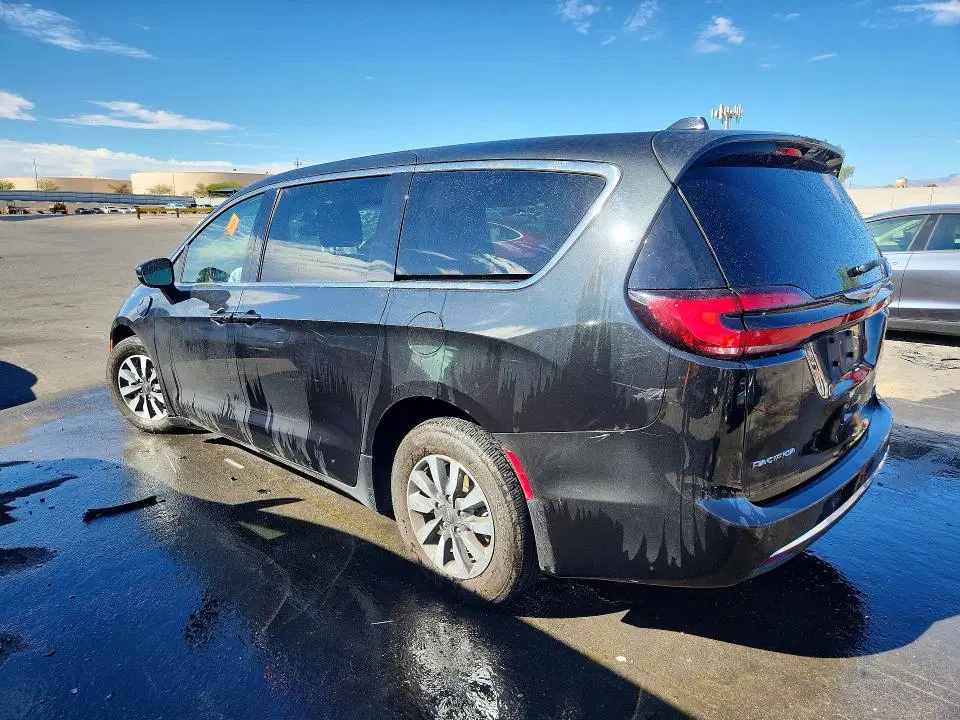 2023 CHRYSLER PACIFICA VIN 2C4RC1L74PR632562 фото 2