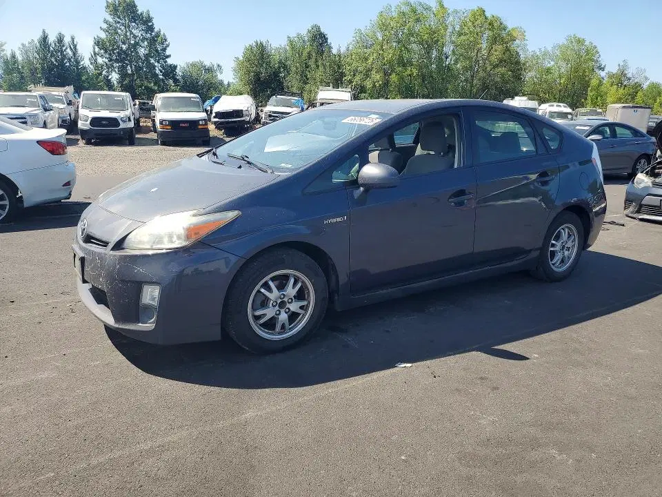 JTDKN3DU8B0316869 — 2011 Toyota Prius, Мелкие вмятины и царапины (Minor Dent/Scratches), фото до ремонта