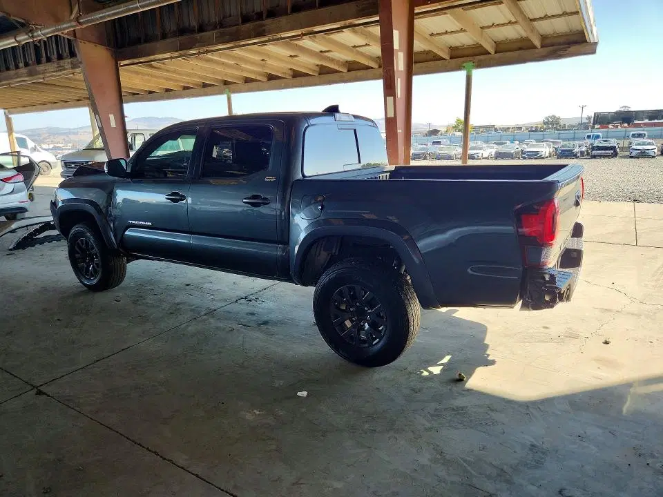 2021 Toyota Tacoma VIN 3TMAZ5CN3MM144322 фото 2