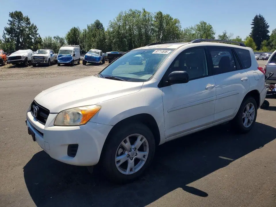 JTMBK4DV7C5106369 — 2012 Toyota RAV4, Задняя часть (Rear End), фото до ремонта