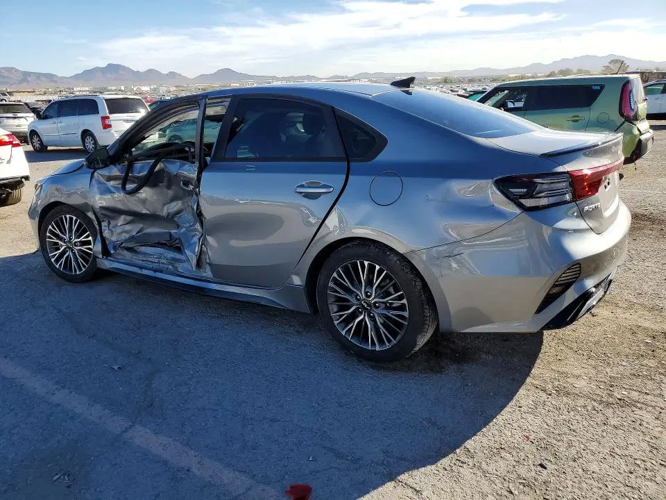 2023 KIA Forte VIN 3KPF54AD0PE602662 фото 2