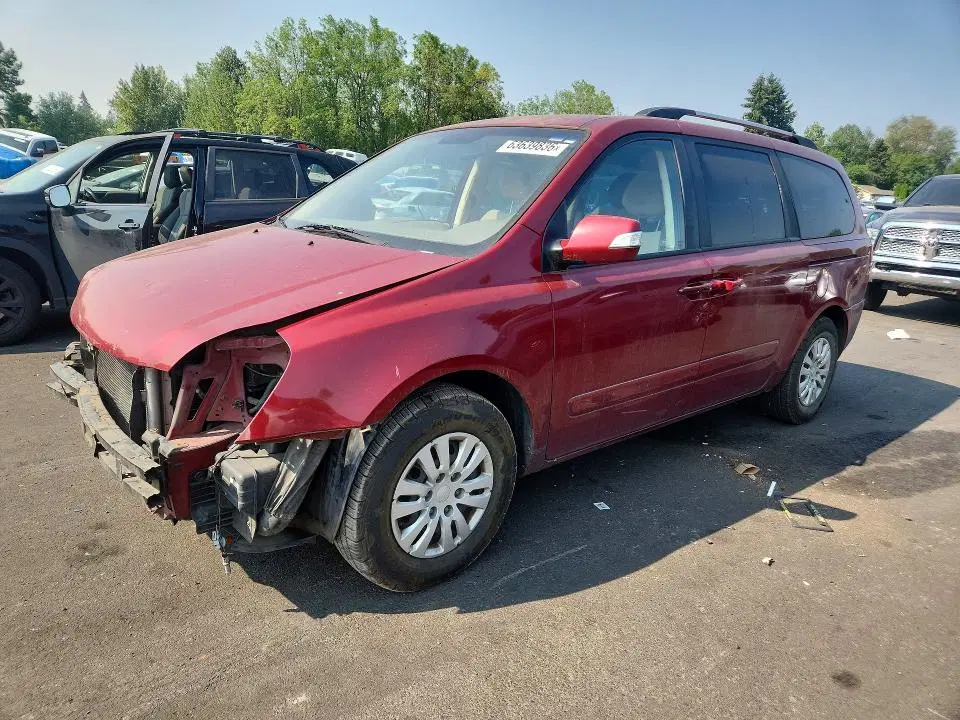 KNDMG4C79C6433251 — 2012 Kia Sedona, Передняя часть (Front End), фото до ремонта