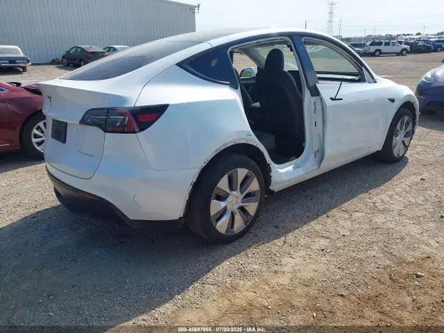 2023 Tesla Model Y Awd/long Range Dual Motor All-wheel Drive VIN 7SAYGDEE5PF834693 фото 4