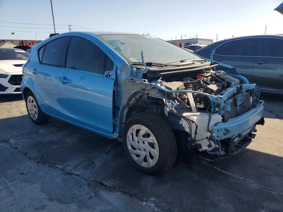 2016 Toyota PRIUS C VIN JTDKDTB38G1130957 фото 4