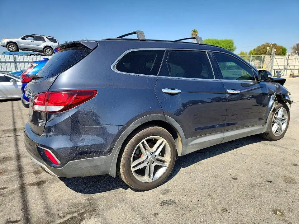 2017 Hyundai Santa Fe VIN KM8SR4HF4HU245950 фото 3