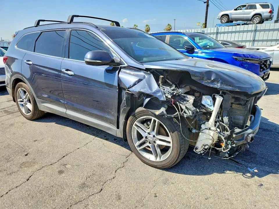 2017 Hyundai Santa Fe VIN KM8SR4HF4HU245950 фото 4