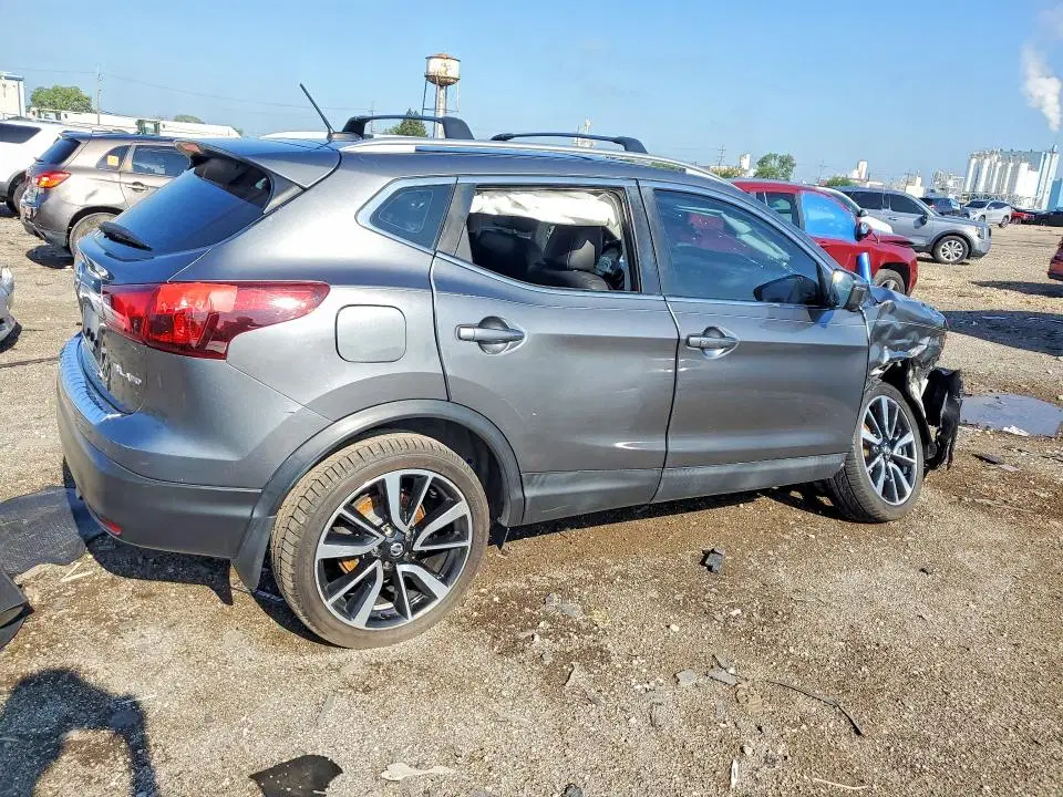 2017 NISSAN ROGUE SPORT VIN JN1BJ1CR2HW113529 фото 3