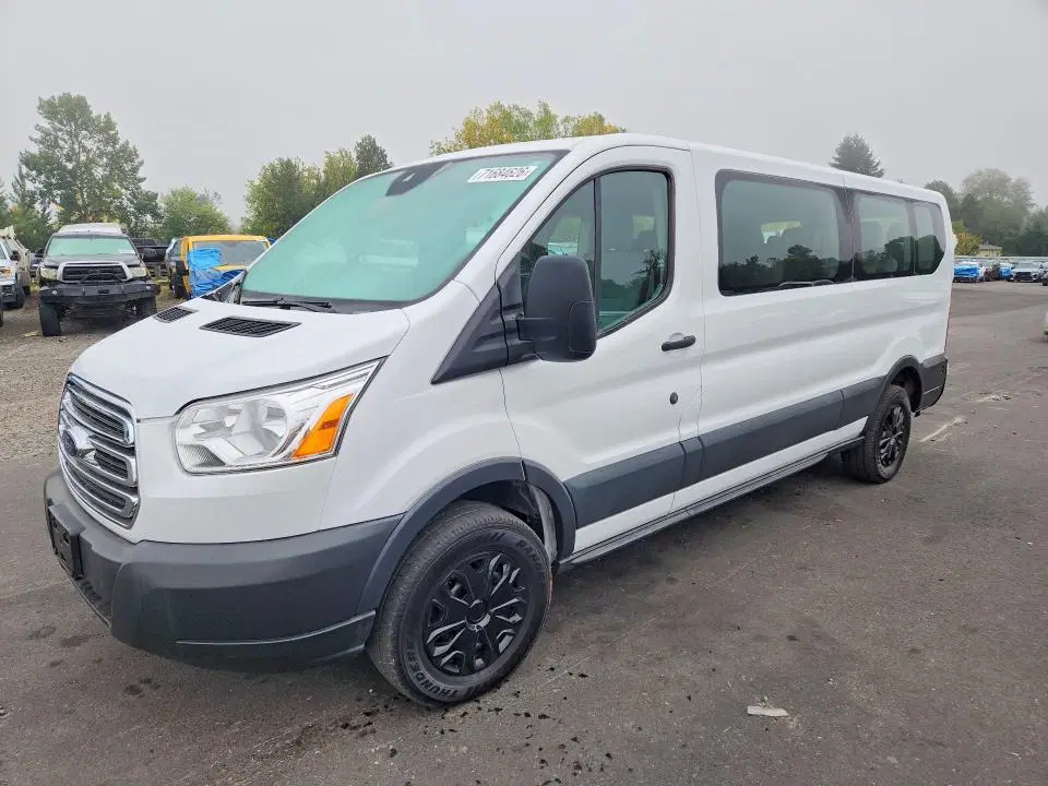 1FBZX2ZMXHKB26181 — 2017 Ford Transit, Механические повреждения, фото до ремонта