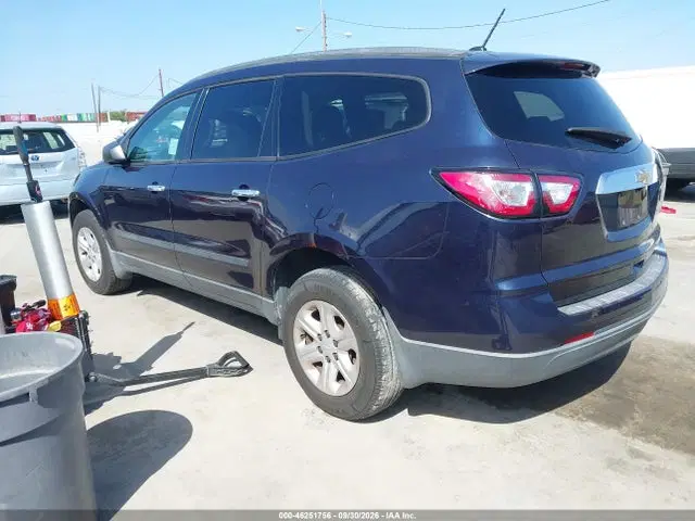 2015 Chevrolet Traverse Ls VIN 1GNKRFED6FJ267327 фото 3