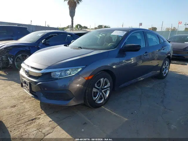 2018 Honda Civic Lx VIN 2HGFC2F52JH501311 фото 2