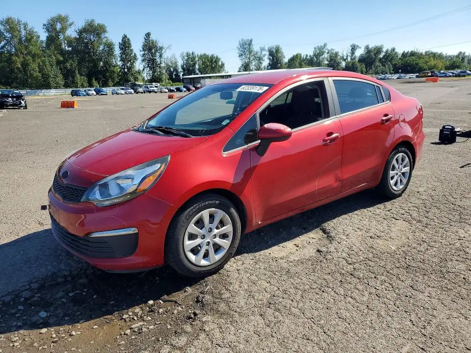 KNADM4A37H6015395 — 2017 Kia Rio, Вандализм (Vandalism), фото до ремонта