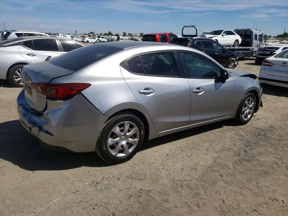 2016 Mazda 3 VIN JM1BM1T75G1319331 фото 3