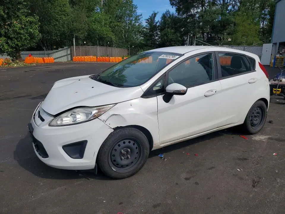 3FADP4EJ5DM172961 — 2013 Ford Fiesta, Передняя часть (Front End), фото до ремонта