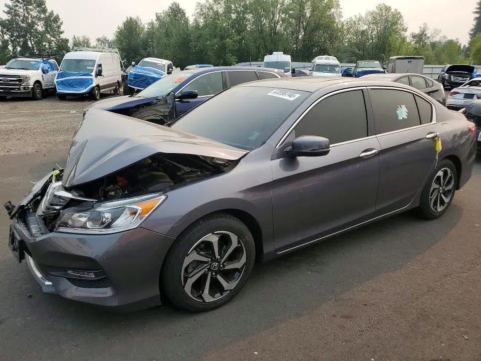 1HGCR3F8XGA007884 — 2016 Honda Accord, Передняя часть, фото до ремонта