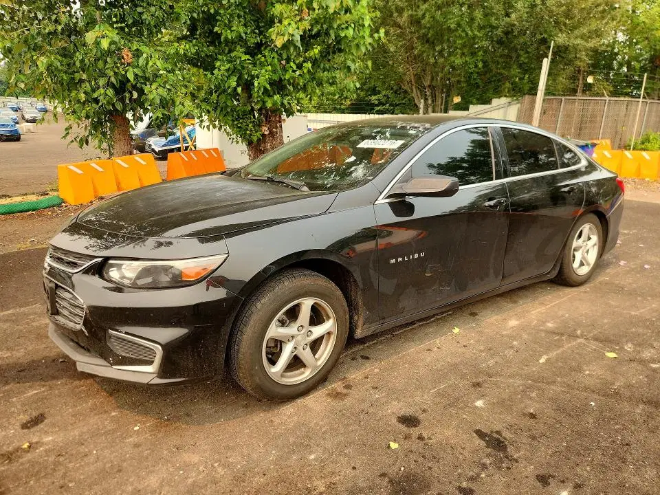 1G1ZB5ST9HF246438 — 2017 Chevrolet Malibu, Боковая часть (Side), фото до ремонта