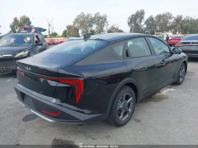 2026 KIA K4 Lxs VIN 3KPFT4DE5TE371732 фото 4