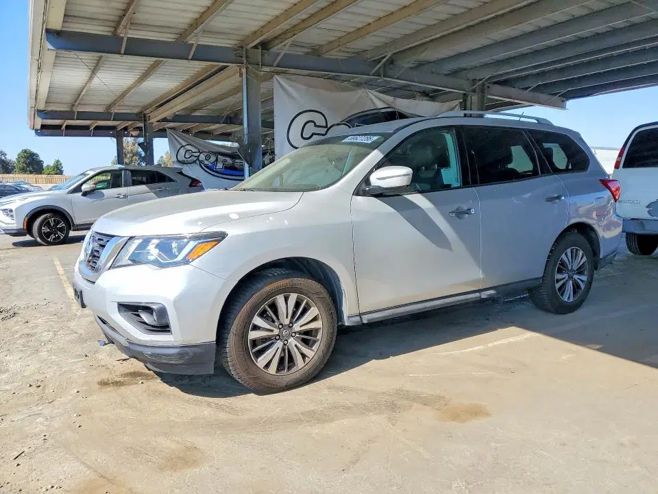 5N1DR2MM4HC618220 — 2017 Nissan Pathfinder, Мелкие вмятины и царапины (Minor Dent/Scratches), фото до ремонта