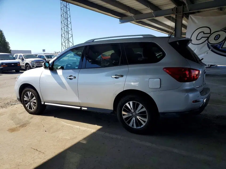2017 Nissan Pathfinder VIN 5N1DR2MM4HC618220 фото 2