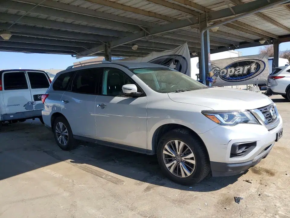 2017 Nissan Pathfinder VIN 5N1DR2MM4HC618220 фото 4