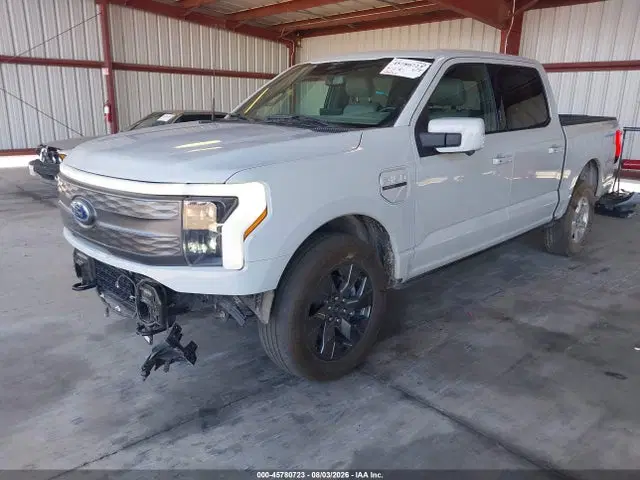 2023 Ford F-150 Lightning Lariat VIN 1FT6W1EV0PWG53258 фото 2