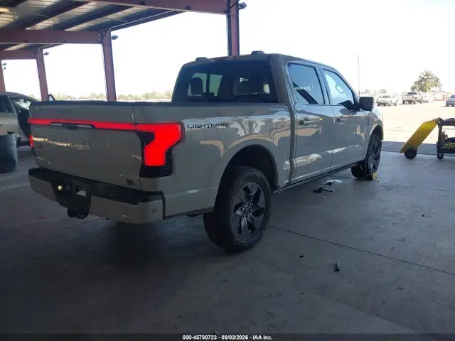 2023 Ford F-150 Lightning Lariat VIN 1FT6W1EV0PWG53258 фото 4