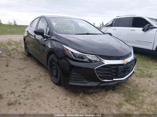 3G1BE6SM3KS613215 — 2019 Chevrolet Cruze LT, Under Carriage, фото до ремонта