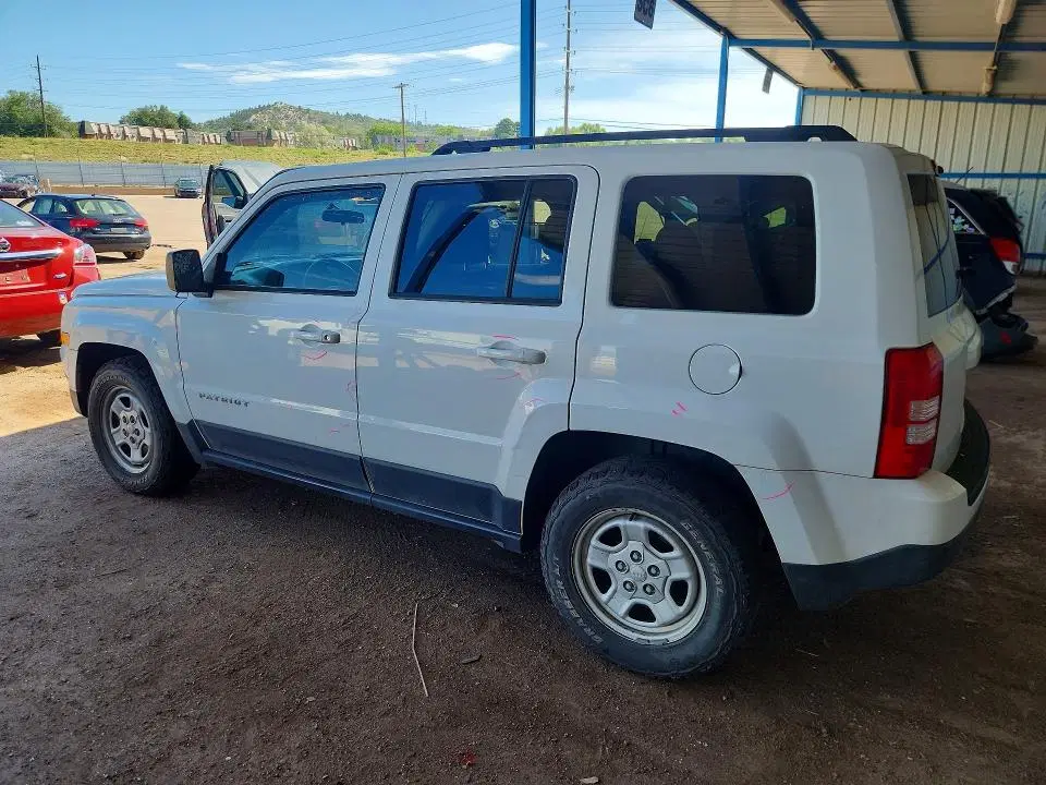 2014 Jeep Patriot VIN 1C4NJRBB8ED815939 фото 2
