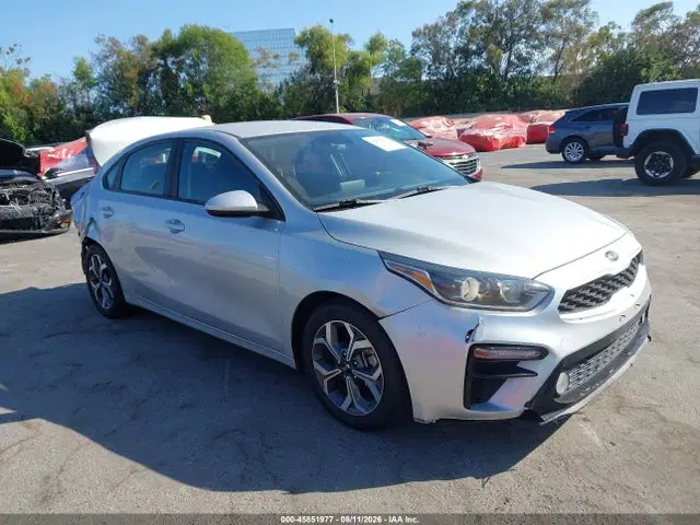 3KPF24AD6KE115886 — 2019 Kia Forte Lxs, Задняя часть (Rear), фото до ремонта