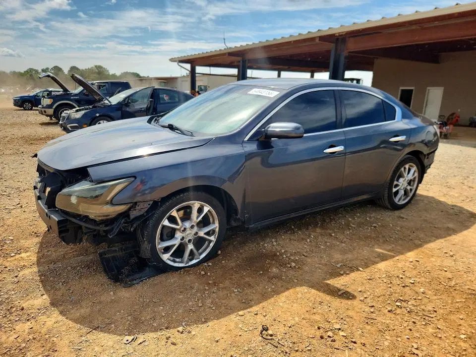 1N4AA5AP5CC864173 — 2012 Nissan Maxima, Задняя часть, фото до ремонта