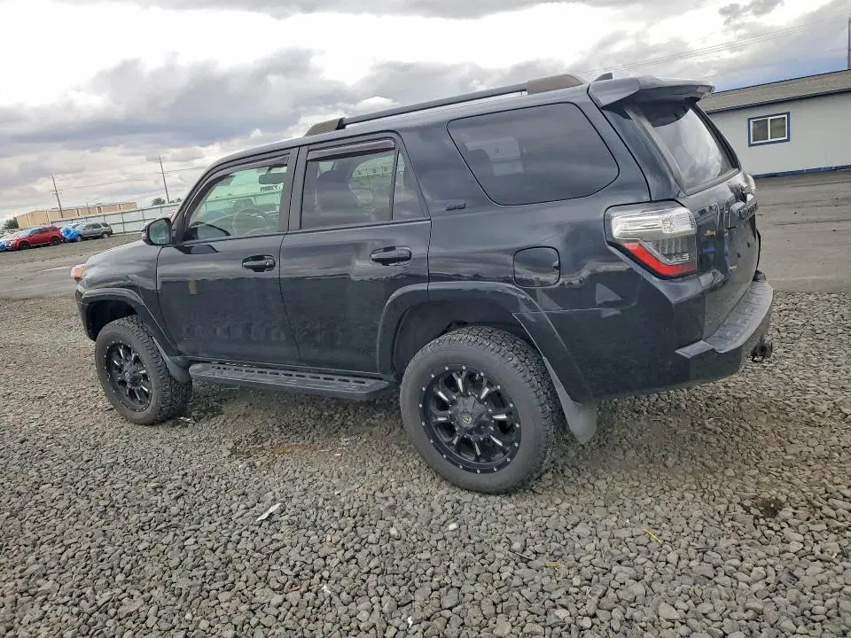 2019 TOYOTA 4RUNNER VIN JTEBU5JR7K5718802 фото 2