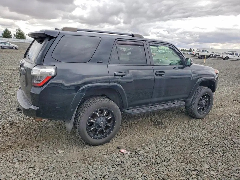 2019 TOYOTA 4RUNNER VIN JTEBU5JR7K5718802 фото 3
