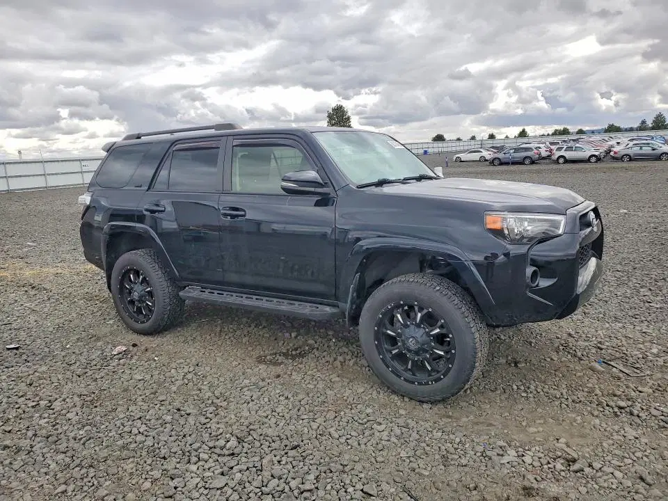 2019 TOYOTA 4RUNNER VIN JTEBU5JR7K5718802 фото 4