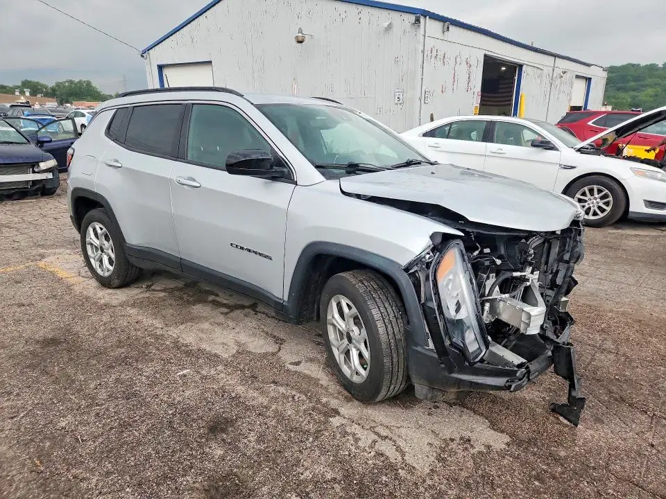 2025 JEEP COMPASS VIN 3C4NJDBN6ST515061 фото 4