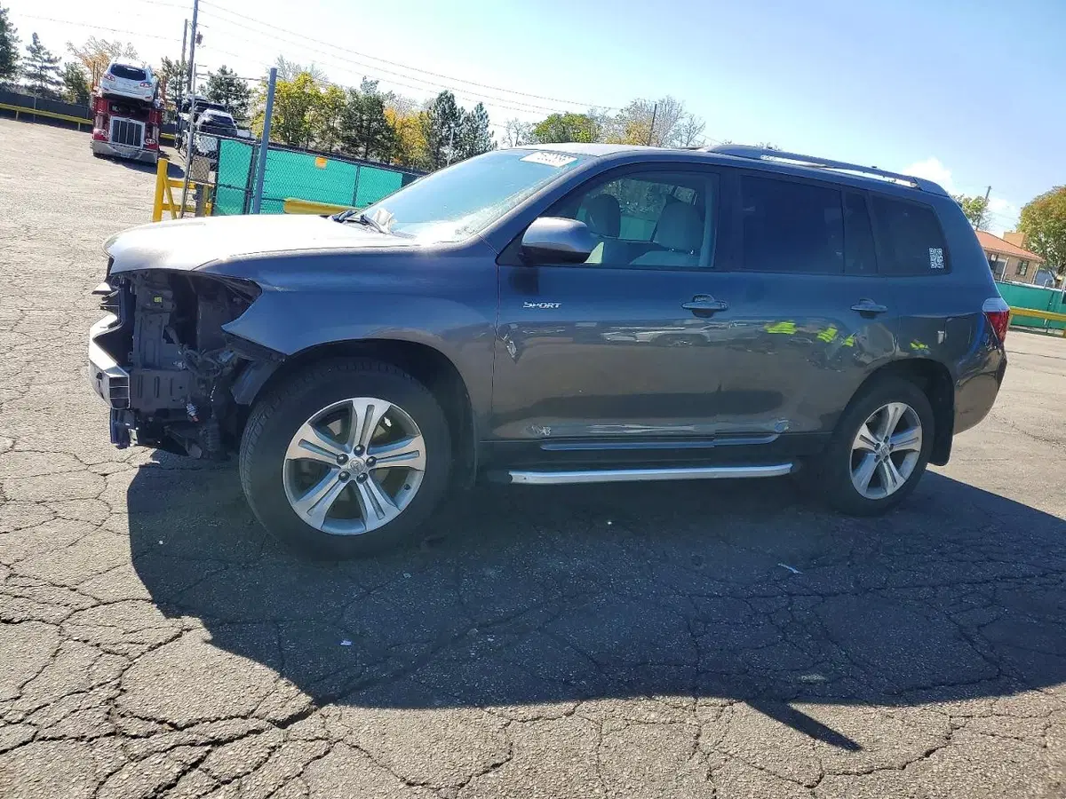 JTEES43A282016868 — 2008 Toyota Highlander, Передняя часть, фото до ремонта