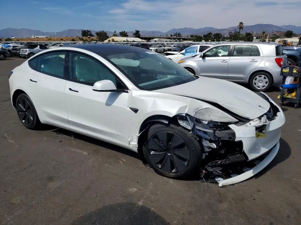 2026 Tesla MODEL 3 VIN 5YJ3E1EA2TF121141 фото 4