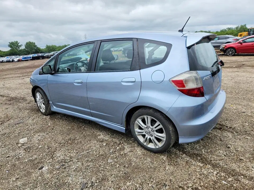 2011 HONDA FIT VIN JHMGE8H5XBC003387 фото 2