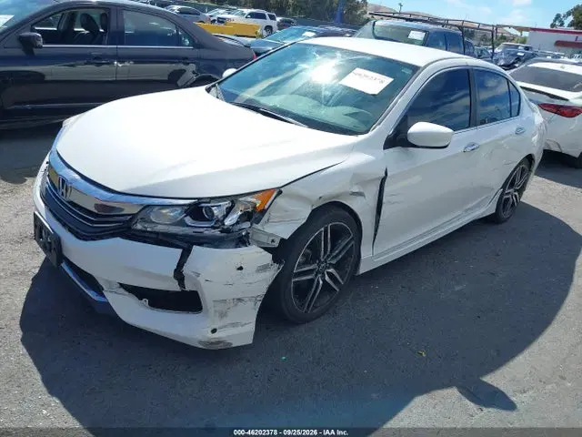 2017 Honda Accord Sport VIN 1HGCR2F5XHA024721 фото 2